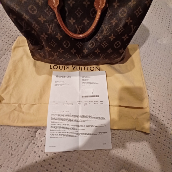100% Authentic Louis Vuitton vintage monogram speedy (waiting on the right buyer - Picture 5 of 5